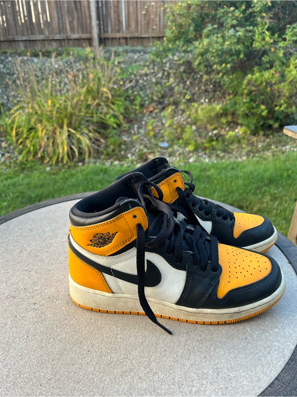 Nike Air Jordan 1 Retro High
OG 'Taxi'